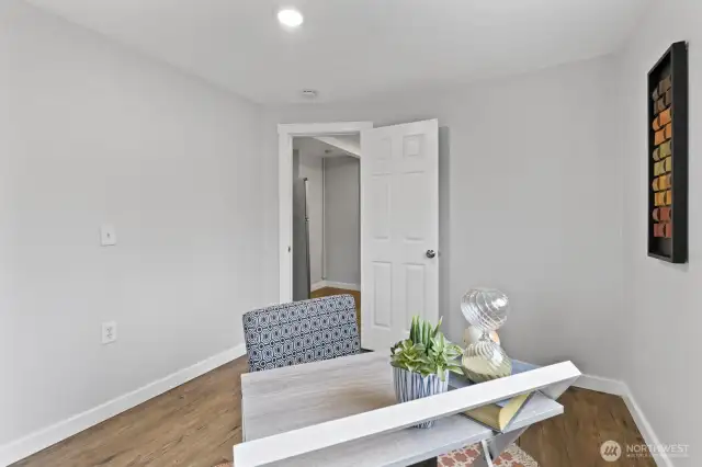 bedroom 3 or office