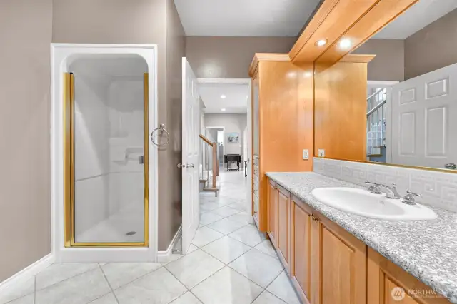 Main floor bath