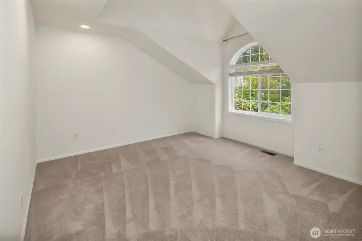 The larger 2nd bedroom