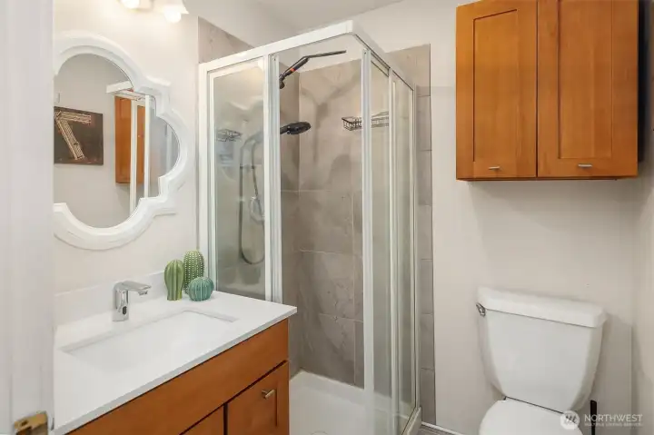 The guest cottage bathroom