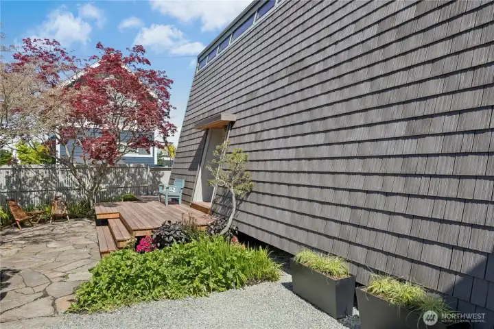 An award winning design featured in the Seattle Times.   Front of home is sided with newly installed Enviroshake.