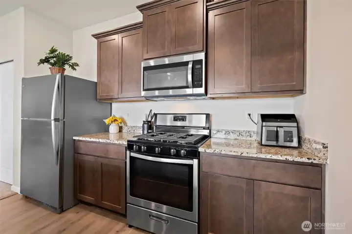 Stainless steel appliances await! Stainless steel appliances await!