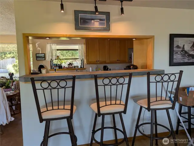kitchen bar