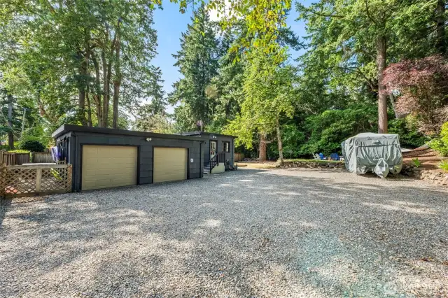 Garage and Extra Parking