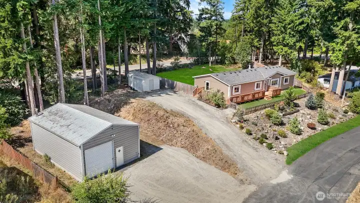 Situated in Single Tree Estates, with plenty of nature and amenities to offer.