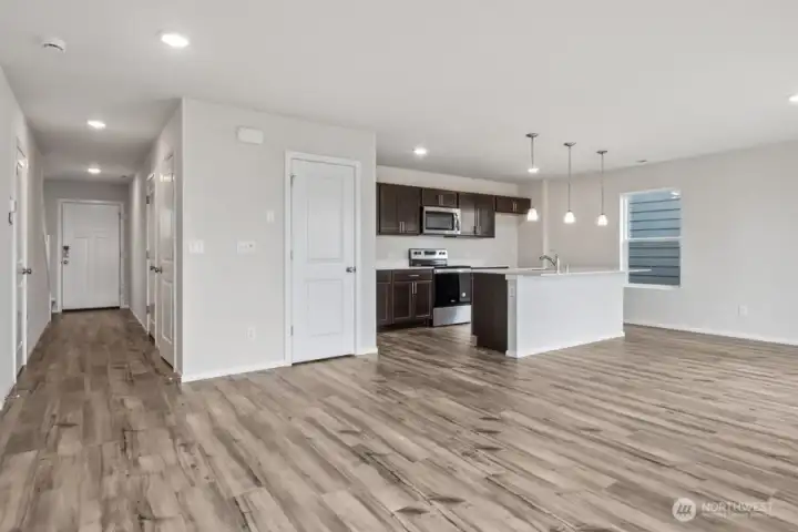 Pictures are of the same floor plan but in a different community. Finishes may vary.