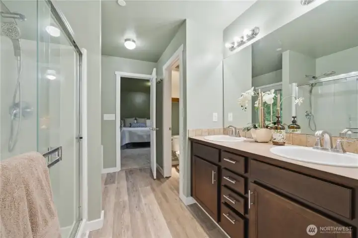 Primary bath 5 piece ensuite bath