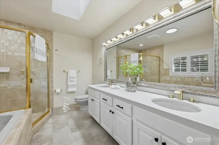 Ensuite Complete with Soaking Tub and Shower