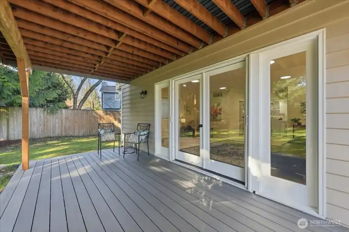 Main Floor Deck off of Family Room