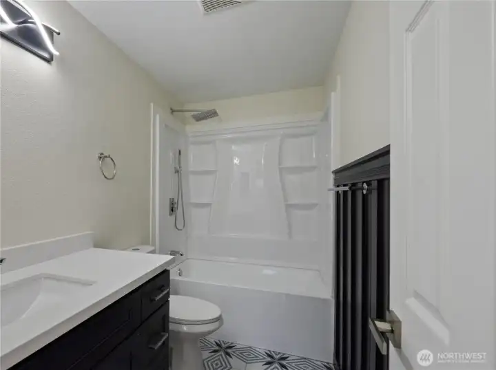 Full bathroom Full bathroom