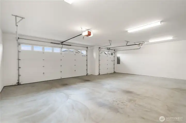3 car garage