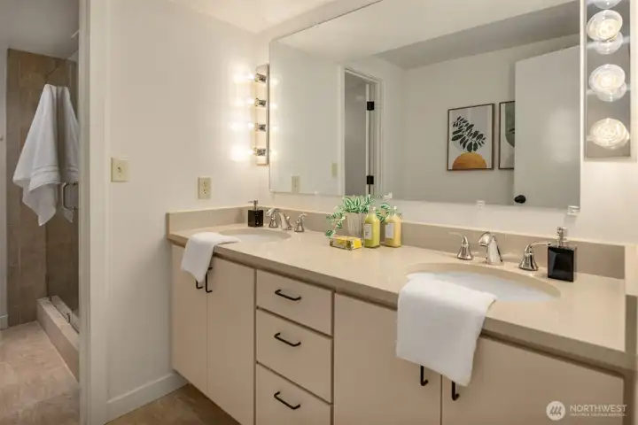 Lower level bath with double vanity Lower level bath with double vanity