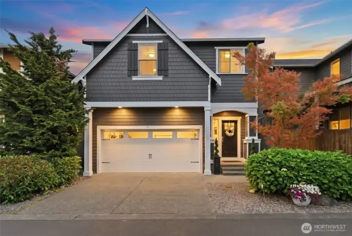 Welcome home to this move-in ready Lake Stevens home. Welcome home to this move-in ready Lake Stevens home.