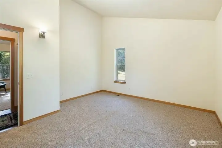 Guest bedroom... Guest bedroom...