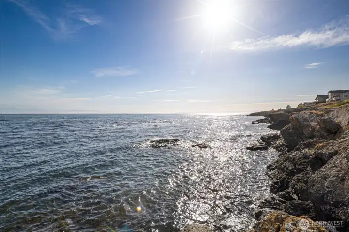 Enjoy sunset views of the Straits, shipping lanes and Victoria BC...