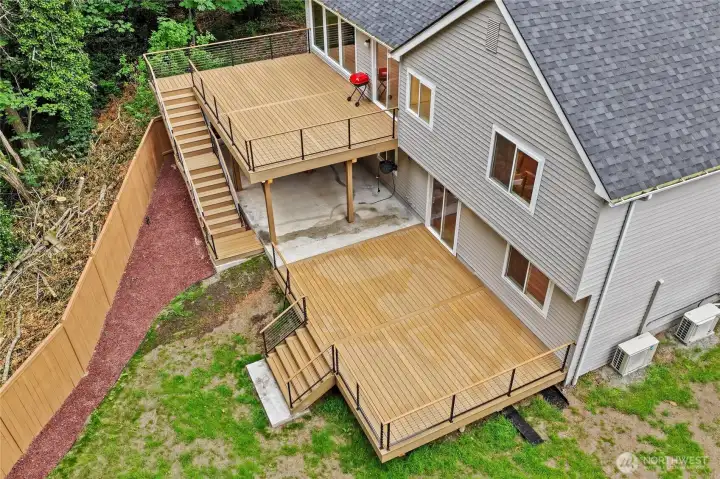 Multiple outdoor entertaining spaces. Multiple outdoor entertaining spaces.