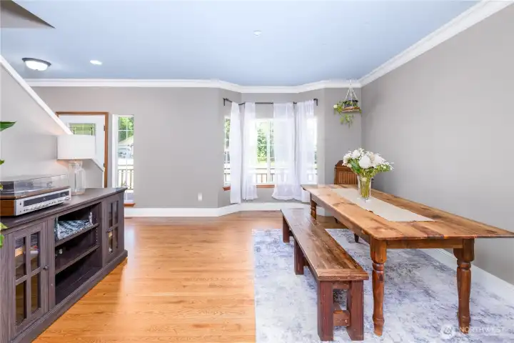 Looking to front widows from living room