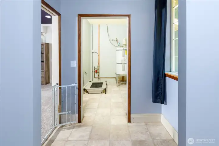 Mud room and Utility room
