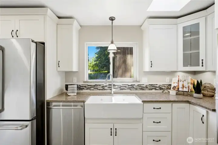 Thoughtfully designed cabinetry provides abundant storage and organization. Thoughtfully designed cabinetry provides abundant storage and organization.