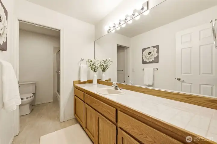 2nd Full Bathroom