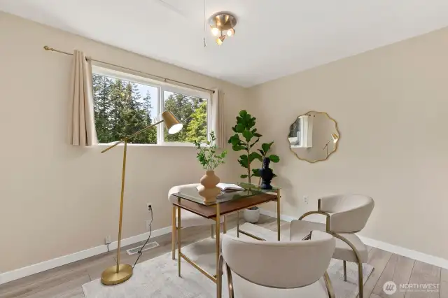 2nd bedroom