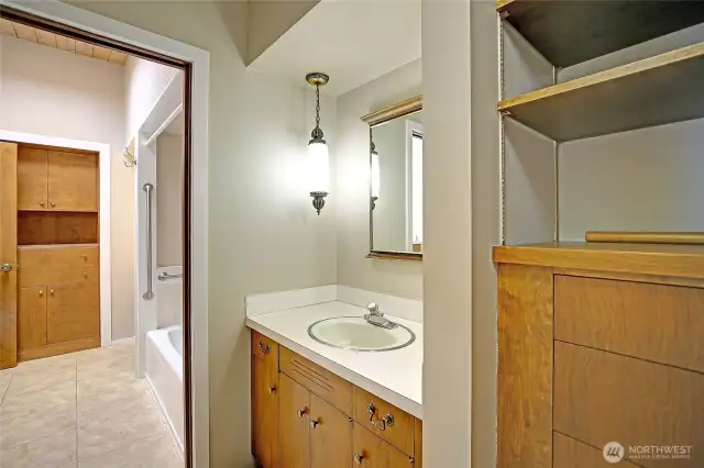 Master 1/2 bath, with divider/door to full bath