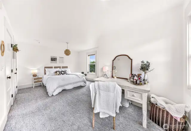 Upstairs spacious bedroom.