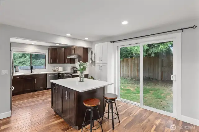 Kitchen with quartz counters