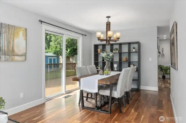 Dining Room that is Perfect for Entertaining