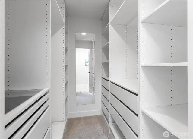 Walk-in in Primary