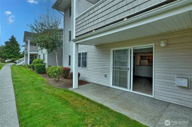 Back Sliding Door entry