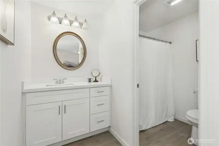 bedroom 1 en suite