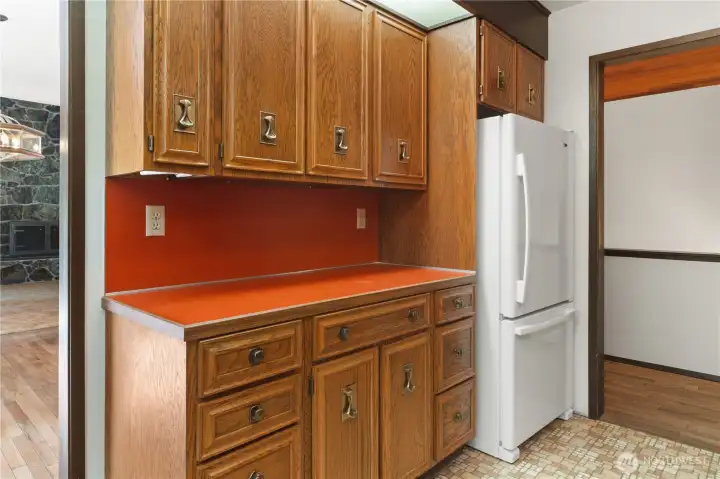 Opportunities for customization in this fully functional kitchen.