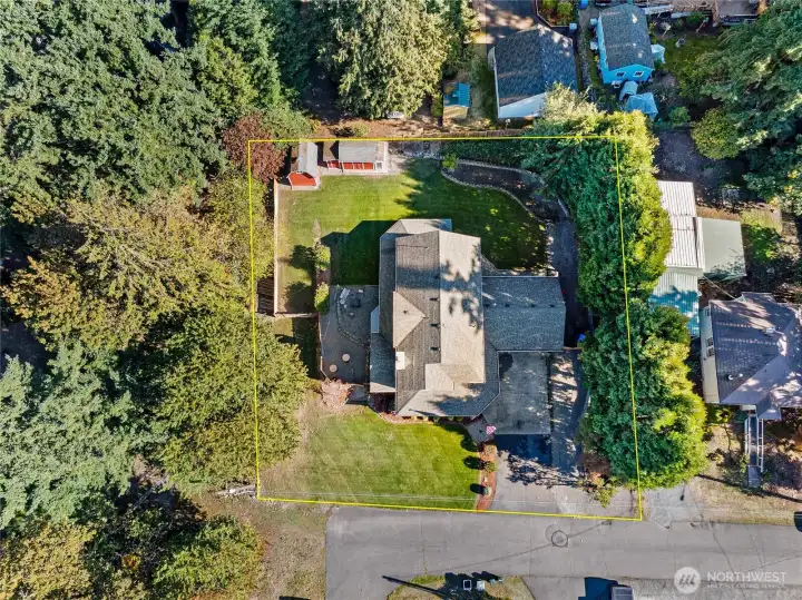 Aerial view of lot. Lines are approximations only.