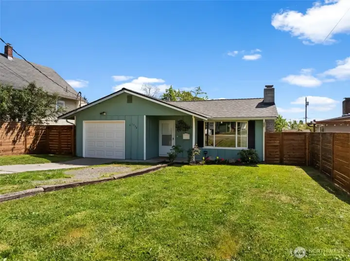 Super cute 4-bed rambler