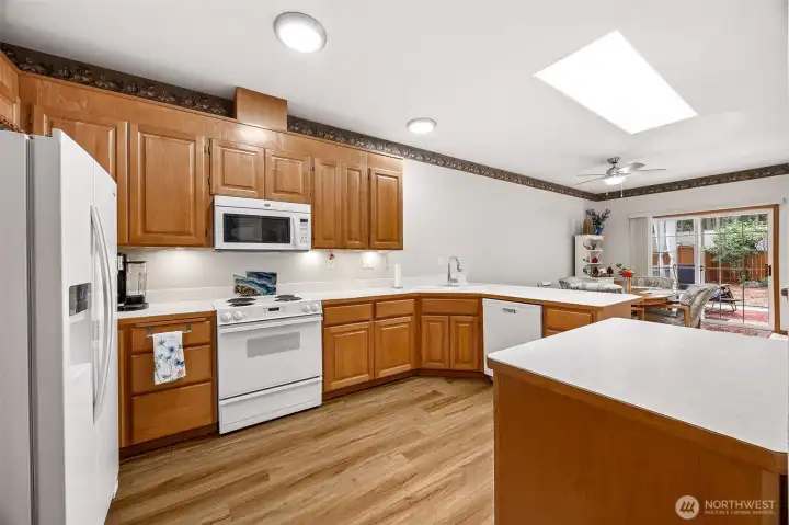 All major Kitchen appliances included.