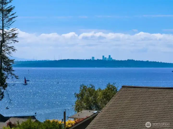 Enjoy sparkling Sound views, spectacular sunrises, sailboats gliding across the water, glimpses of the Seattle skyline, and bald eagles soaring overhead. Enjoy sparkling Sound views, spectacular sunrises, sailboats gliding across the water, glimpses of the Seattle skyline, and bald eagles soaring overhead.