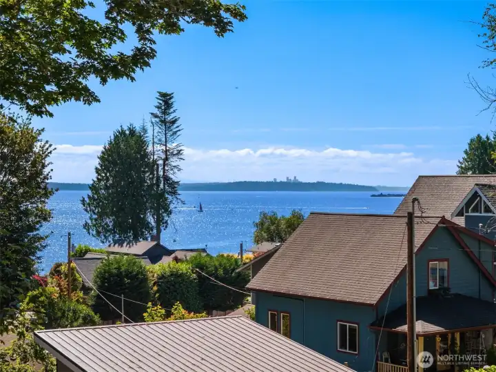Blue skies, shimmering waters, and the beauty of the Pacific Northwest right outside your door Blue skies, shimmering waters, and the beauty of the Pacific Northwest right outside your door