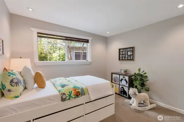 bed 4