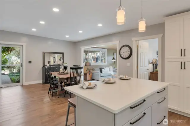 Open floorplan; great for entertaining.