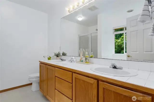 5-piece primary bathroom