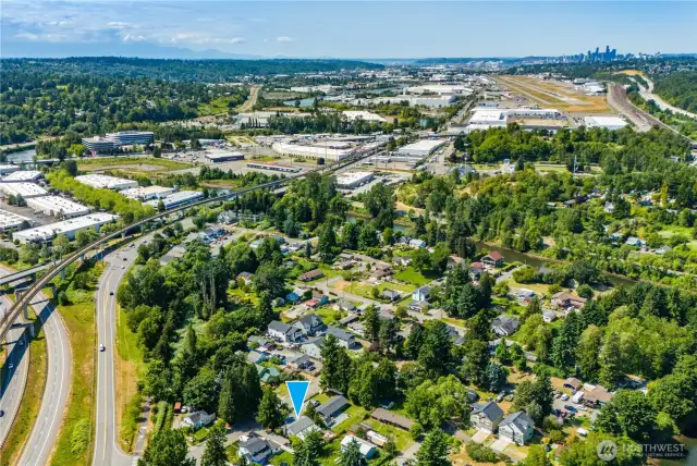 This sweet neighborhood is an ideal commuter location, yet it's tucked away with quiet streets lined with trees.