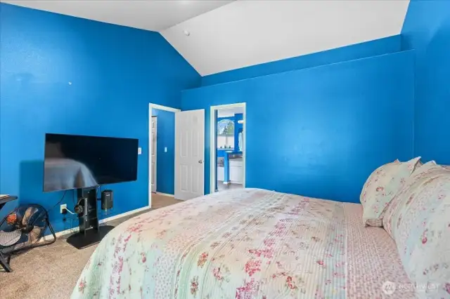 Upstairs Primary Suite