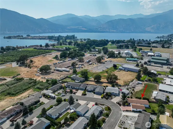 Close to shopping and wineries in Manson