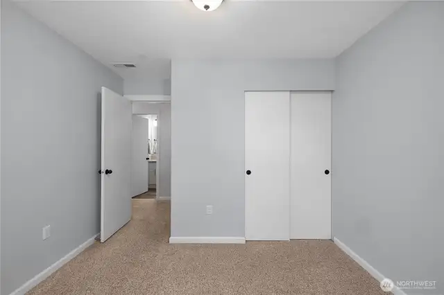 3rd bedroom closet