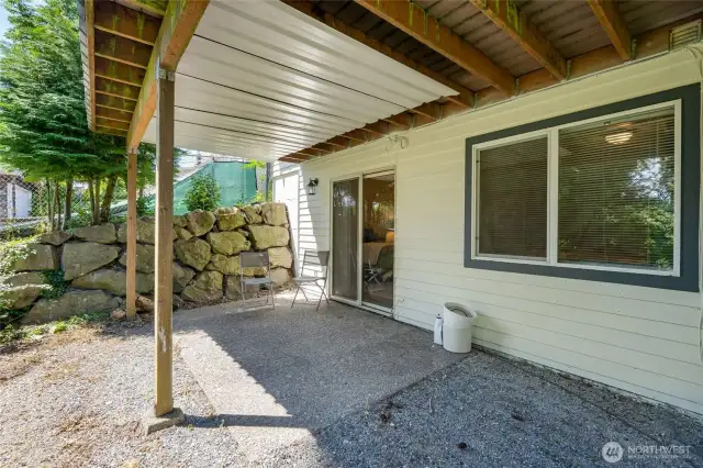 #B Slider to back yard