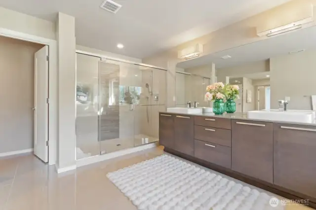 Primary bath.