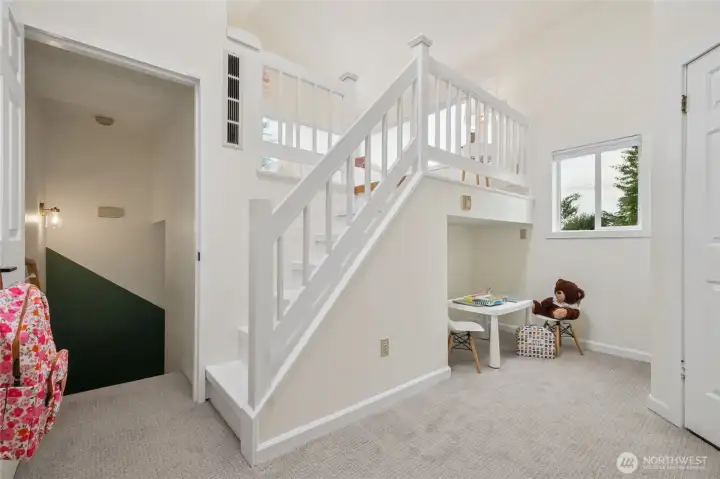 Fantastic multi-level loft!