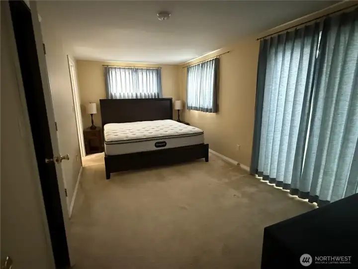 Primary suite