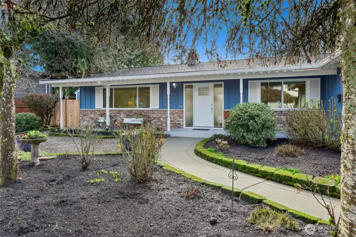 Darling rambler in Maywood Hills!